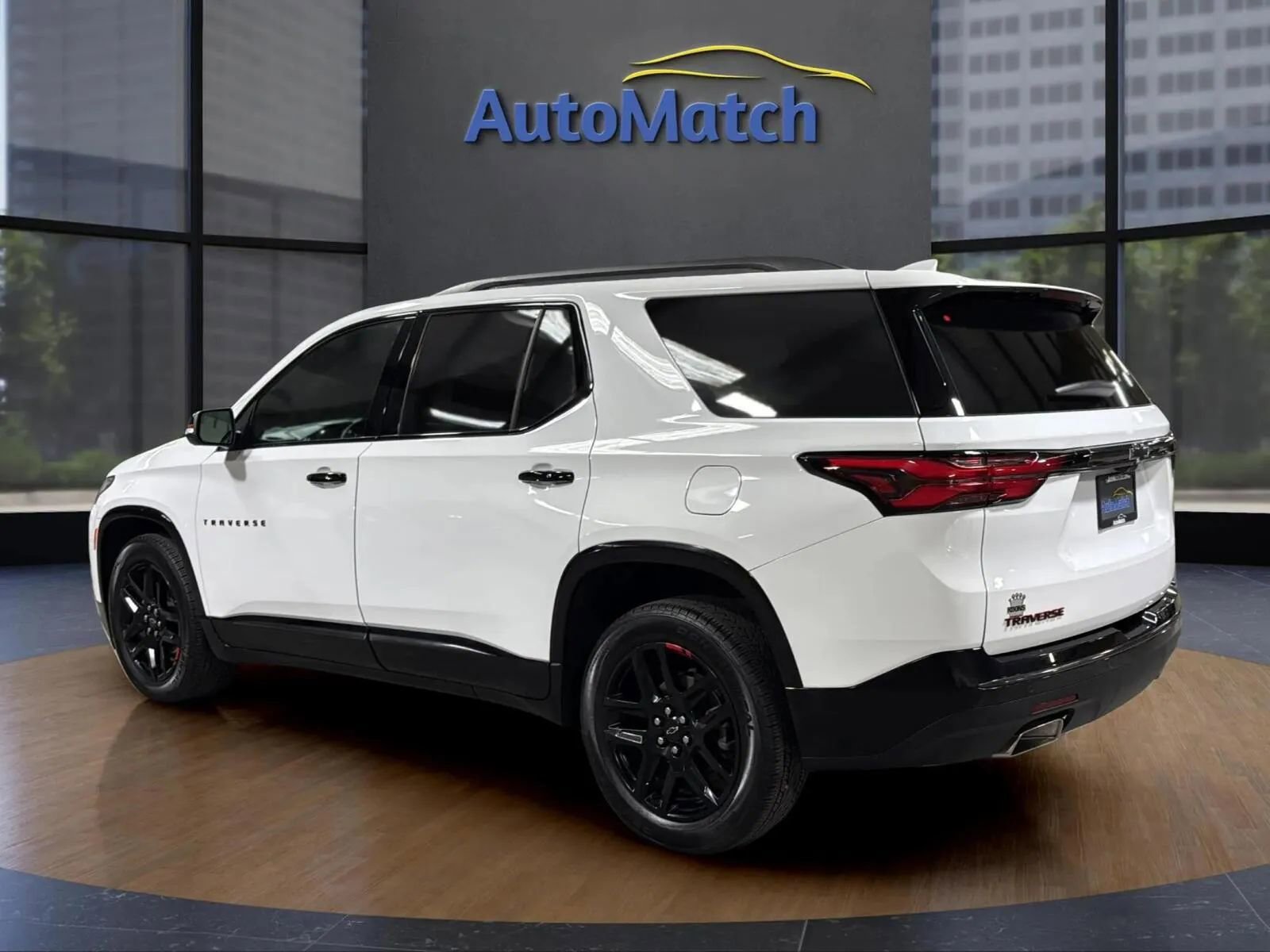 Used 2023 Chevrolet Traverse Premier w/ Redline Edition AWD/4WD image 9