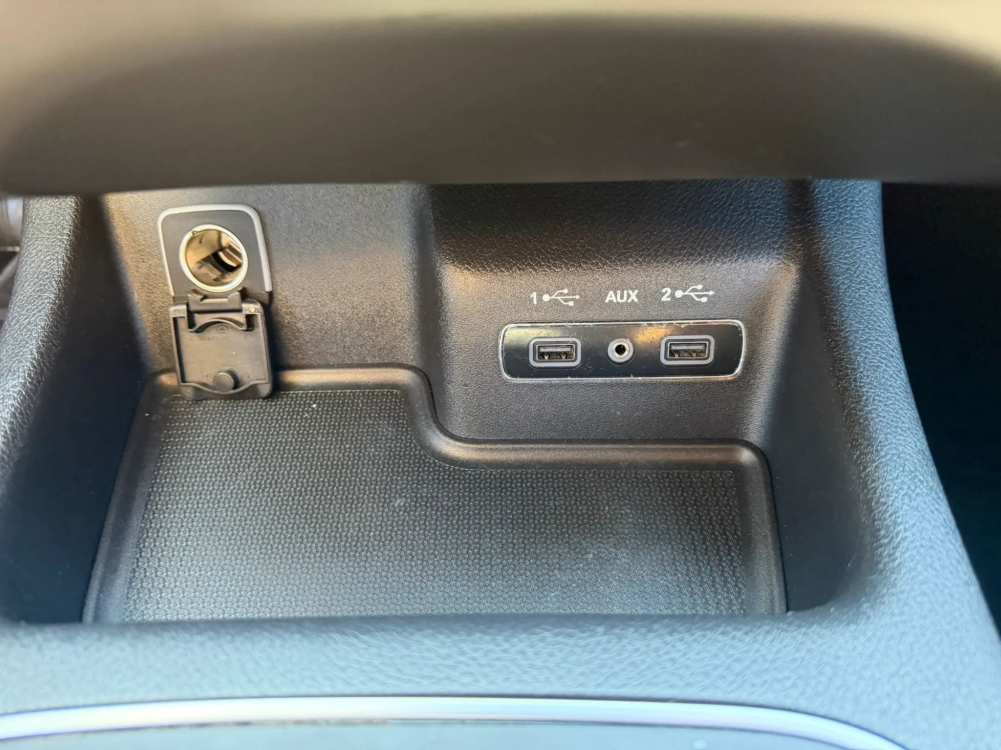 Used 2019 Dodge Durango SXT RWD image 19