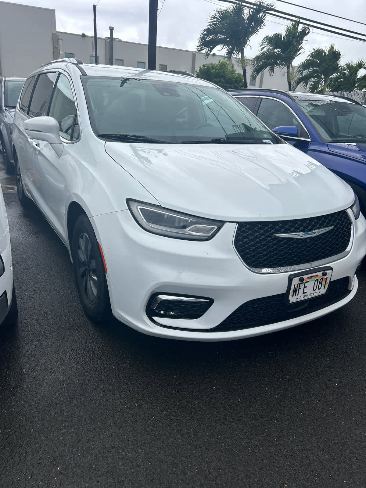 Used 2021 Chrysler Pacifica Touring-L FWD image 15