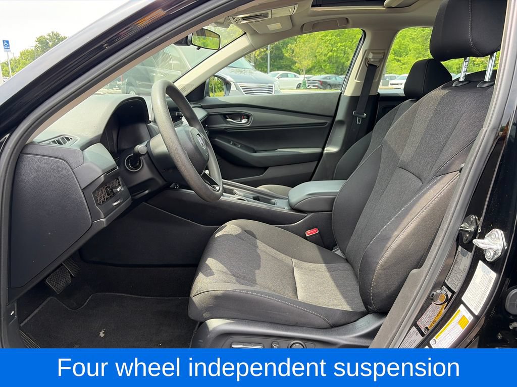 Used 2025 Honda Accord SE image 16