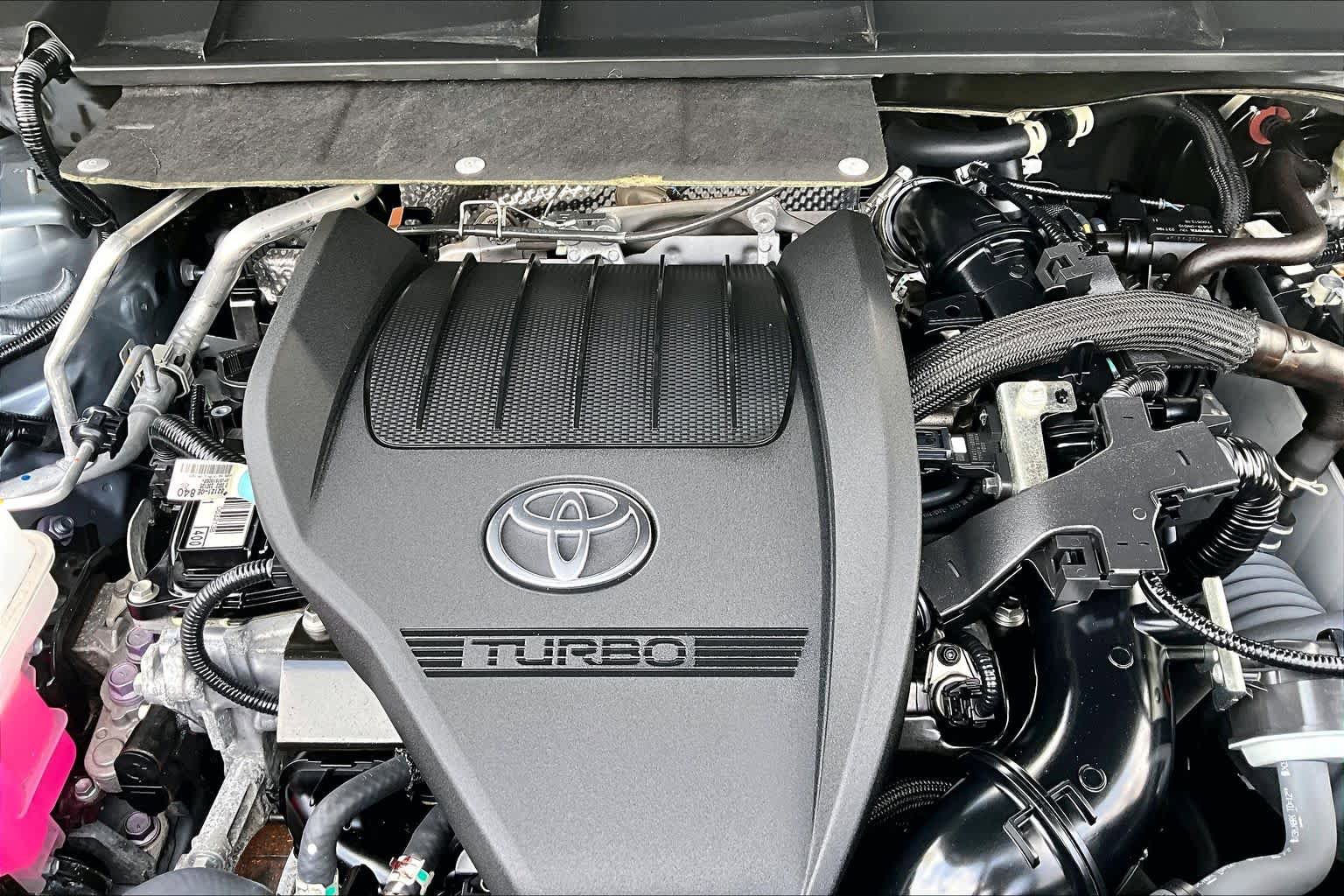 Used 2023 Toyota Highlander XLE AWD/4WD image 32