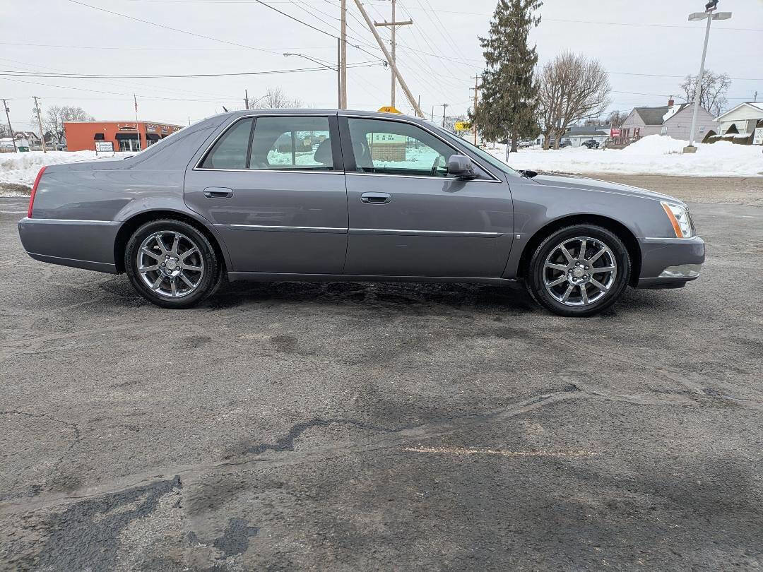 Used 2006 Cadillac DTS Performance image 6