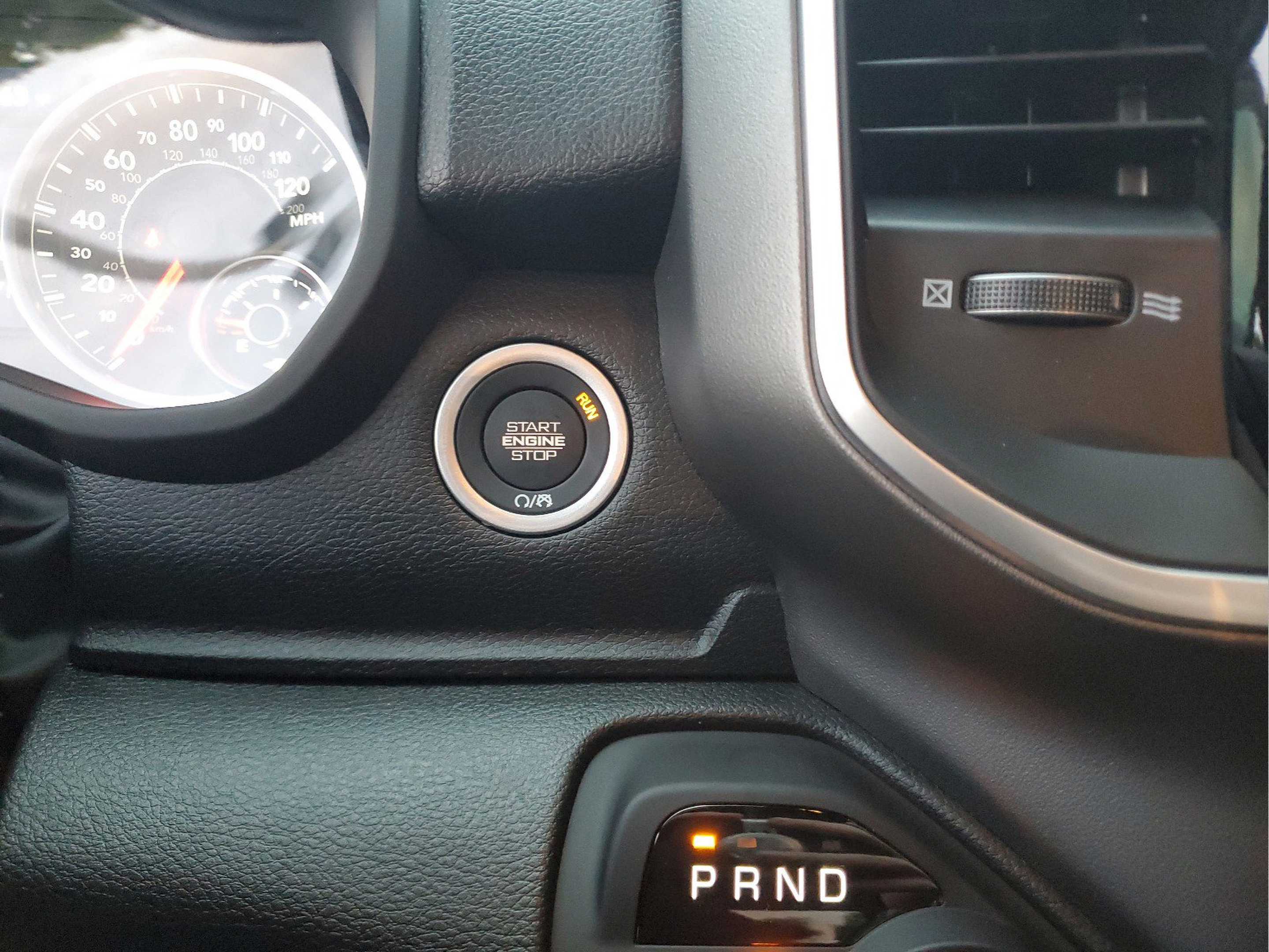 Certified 2026 RAM 1500 Express AWD/4WD image 21
