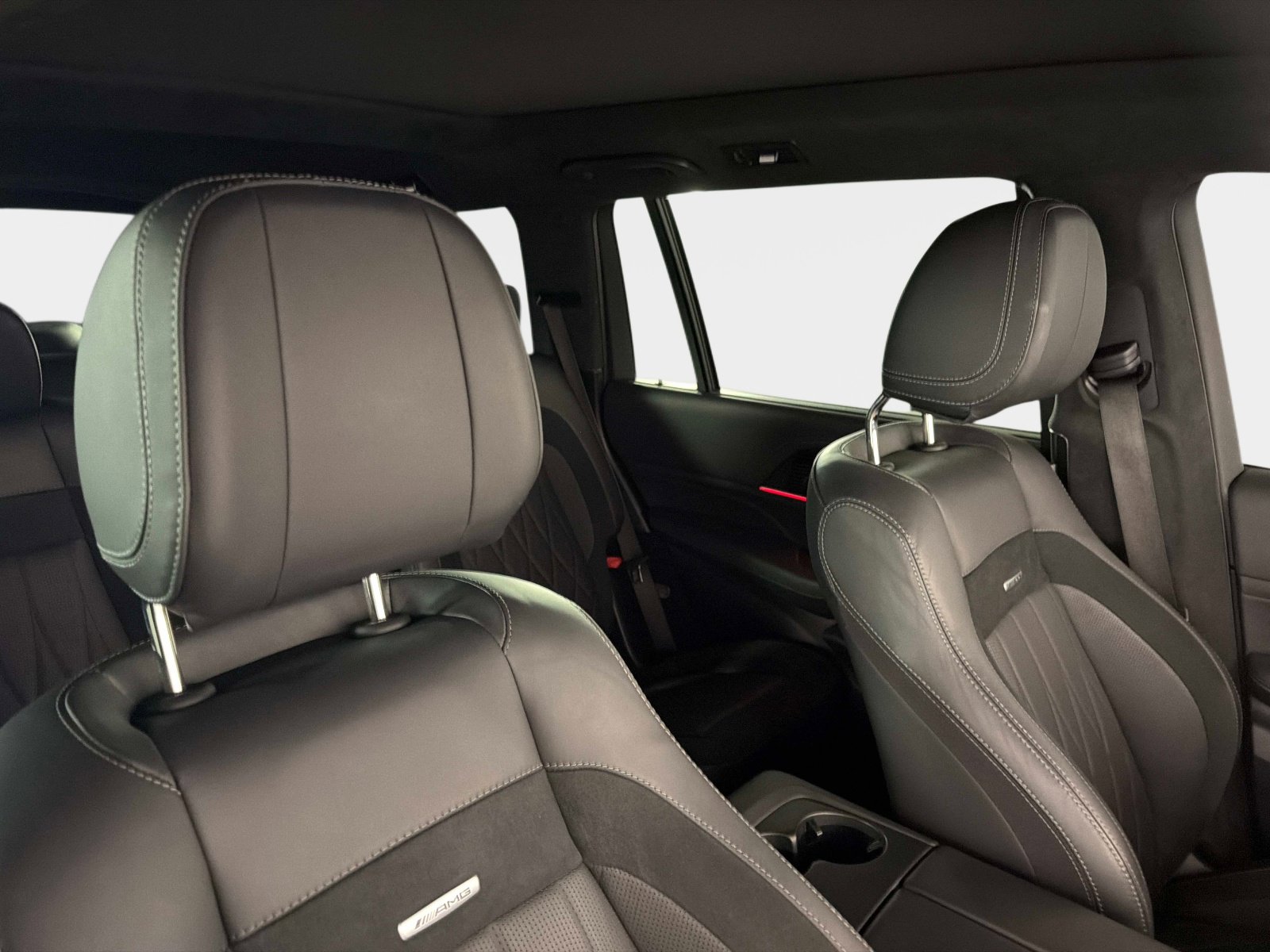 Used 2024 Mercedes-Benz GLS 63 AMG 4MATIC image 25