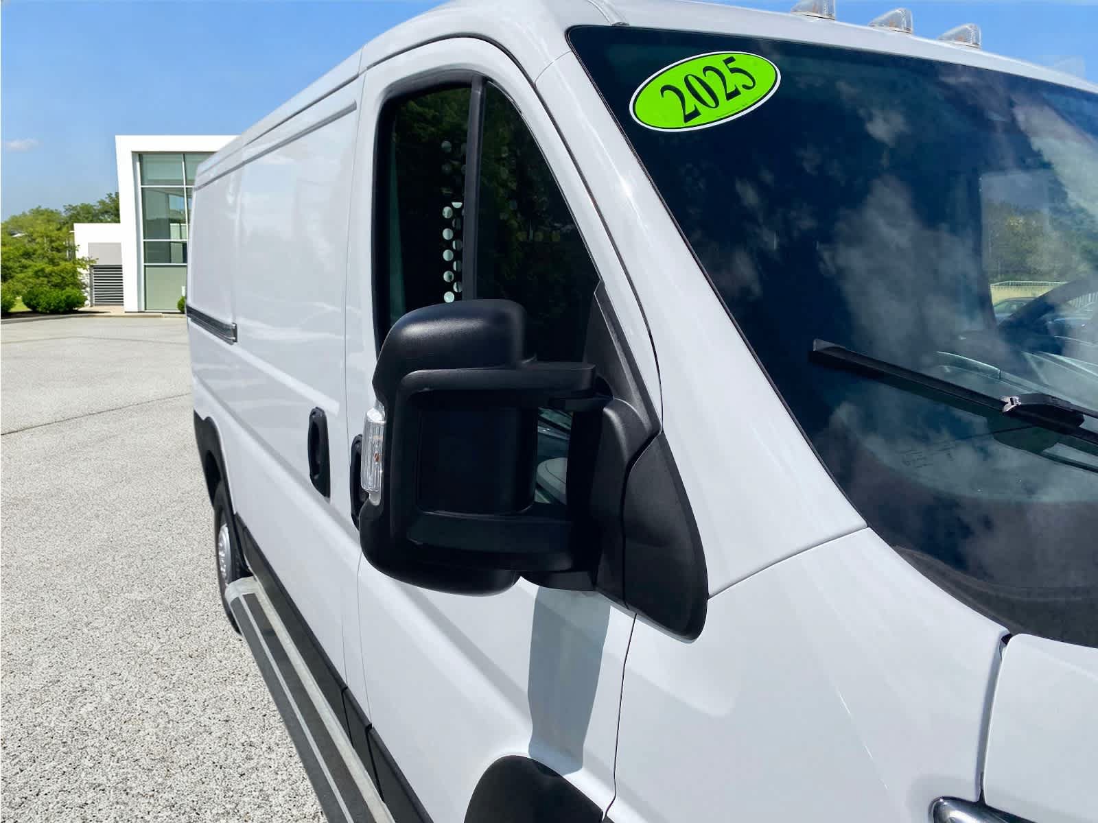 Used 2025 RAM ProMaster 2500 w/ U-Haul Equipment Group FWD image 9