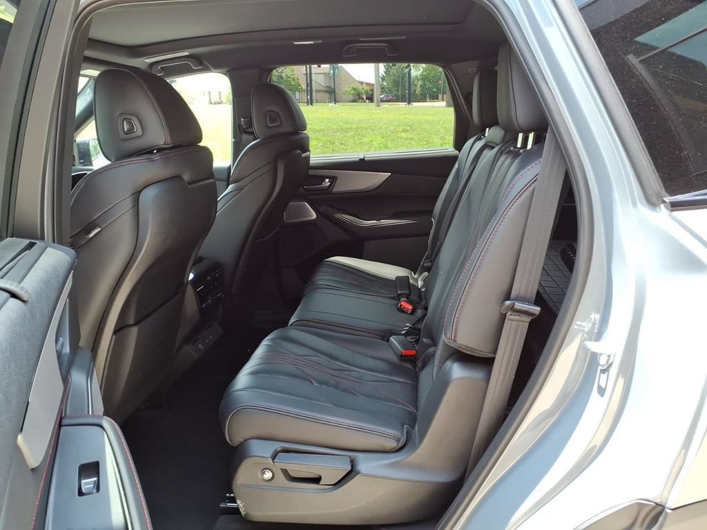 Used 2026 Acura MDX A-Spec w/ Advance Package AWD/4WD image 25