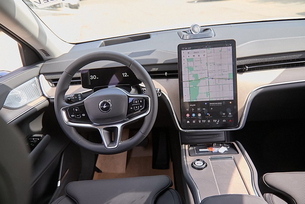 New 2025 Volvo EX90 Ultra image 26