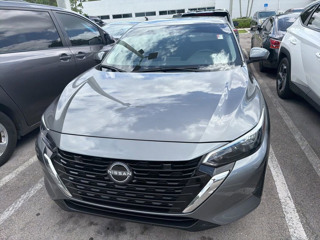 Used 2024 Nissan Sentra S image 2