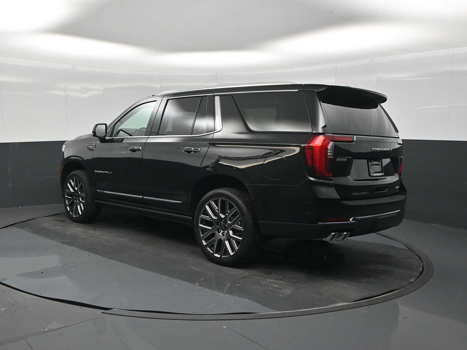New 2027 GMC Yukon Denali Ultimate AWD/4WD image 6