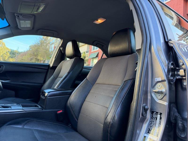 Used 2016 Toyota Camry SE FWD image 58