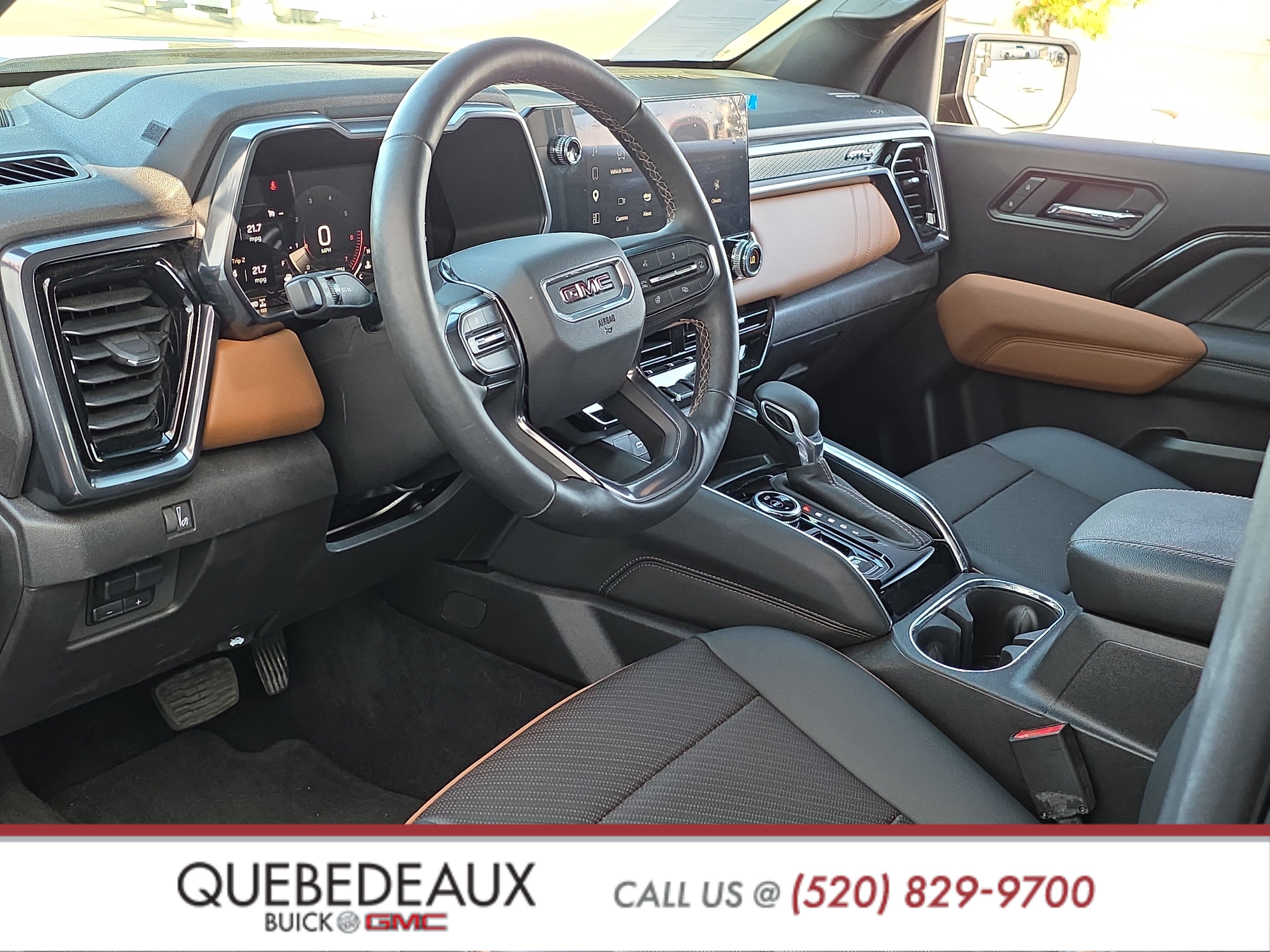 Used 2025 GMC Canyon AT4 w/ AT4 Premium Package image 12