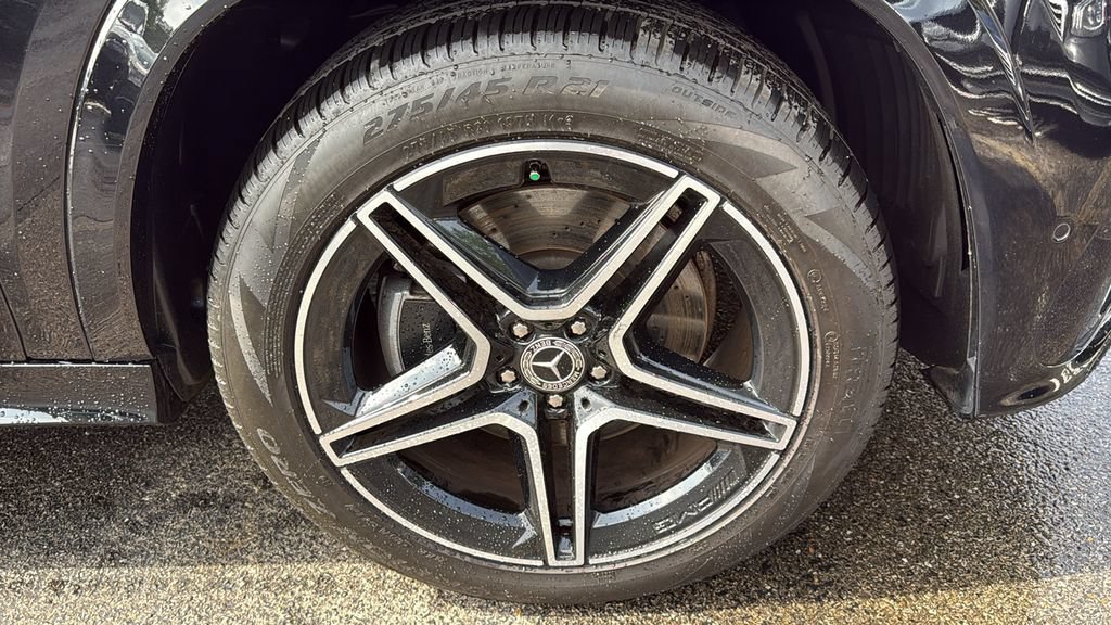 Certified 2025 Mercedes-Benz GLS 450 4MATIC image 10