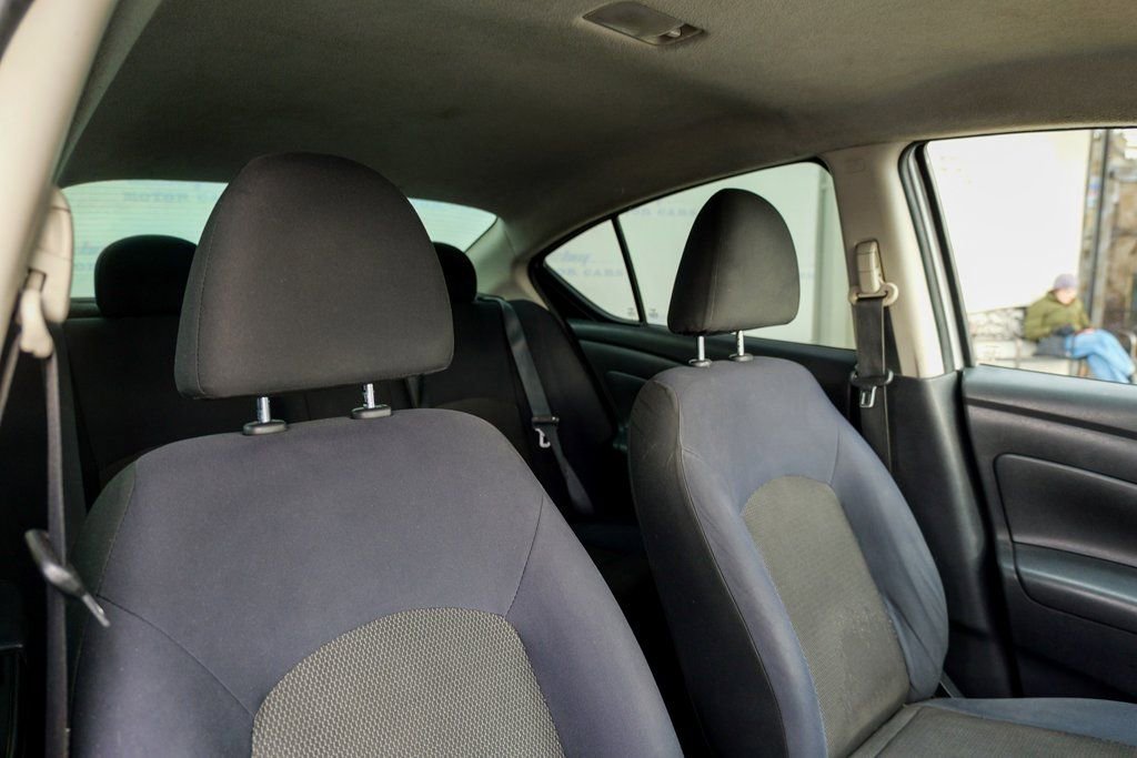 Used 2012 Nissan Versa SV w/ Convenience Pkg FWD image 35