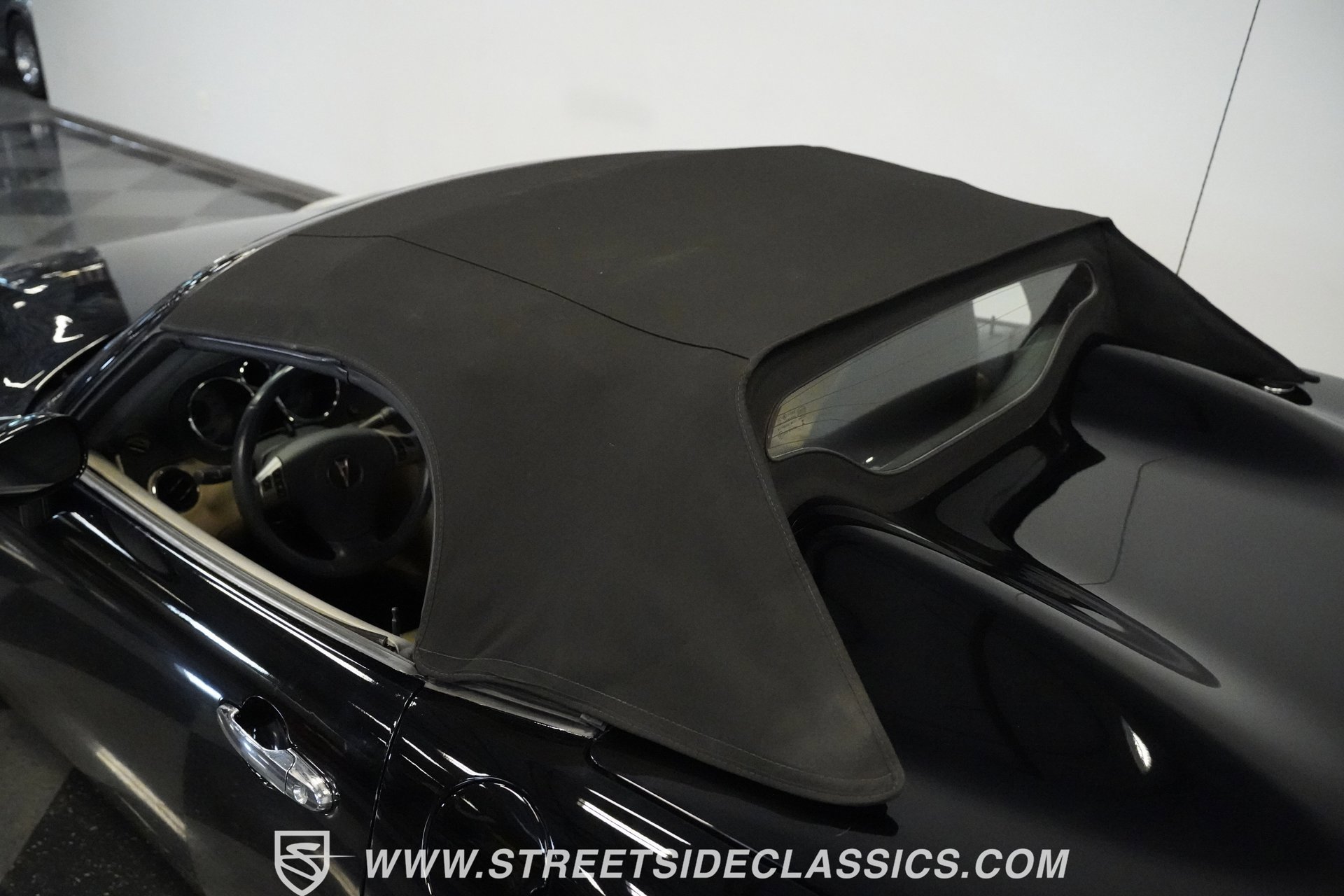 Used 2006 Pontiac Solstice Convertible w/ Premium Package image 12