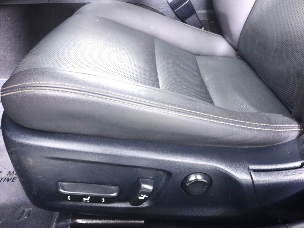Used 2015 Lexus IS 250 w/ Navigation System Package RWD image 31