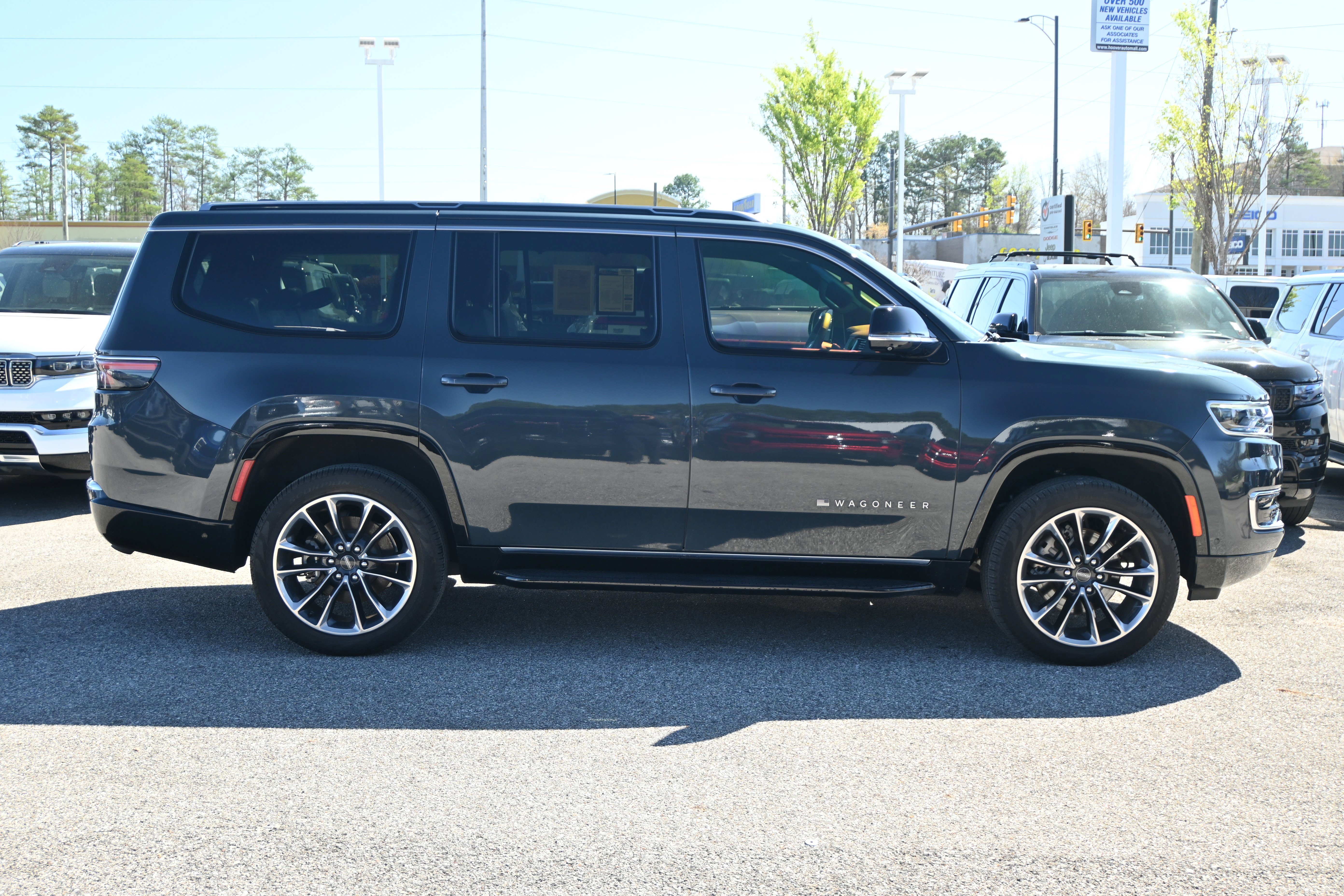 Used 2024 Jeep Wagoneer Series II w/ Convenience Group I image 23