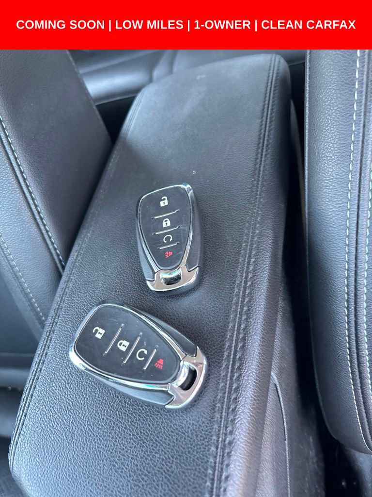 Used 2023 Chevrolet Bolt LT w/ Infotainment Package FWD image 16