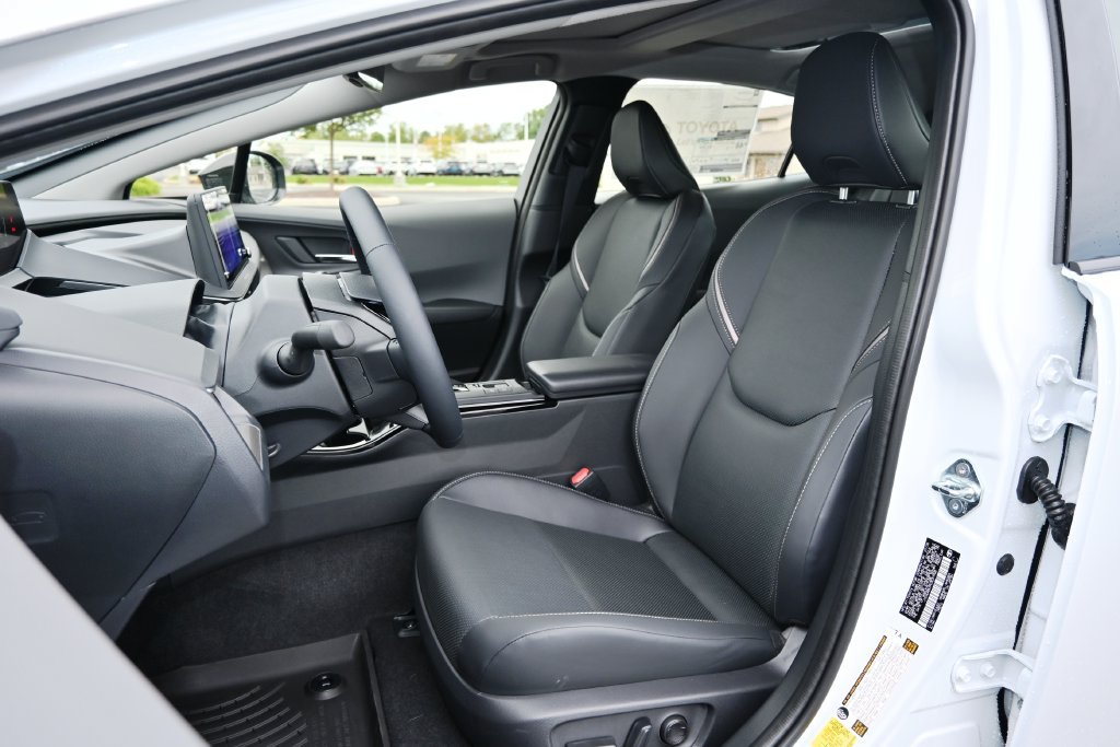 New 2027 Toyota Prius XLE AWD/4WD image 10