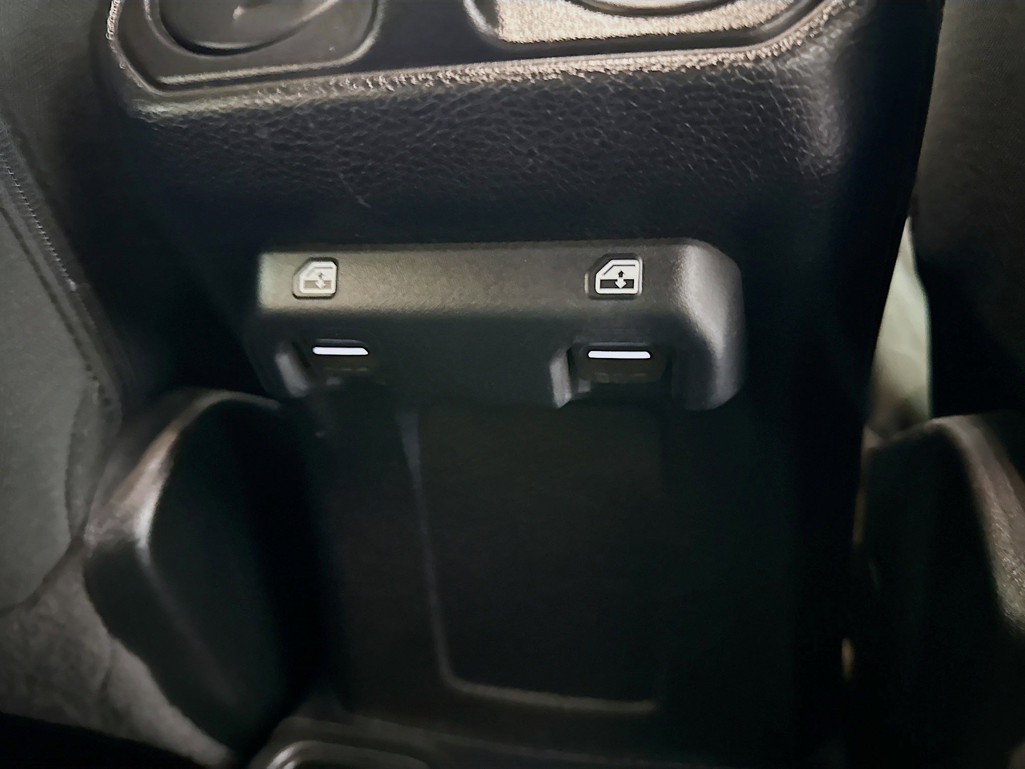 Used 2020 Jeep Wrangler Unlimited Sport S image 31