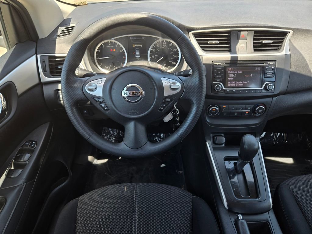 Used 2018 Nissan Sentra S FWD image 13