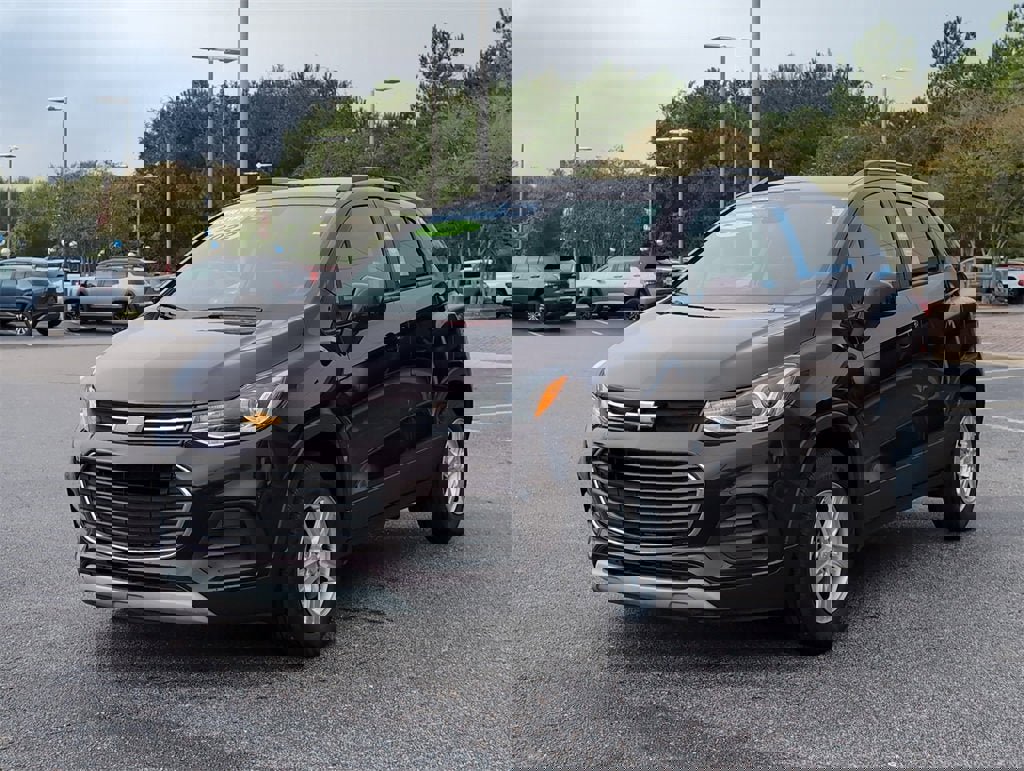 Certified 2022 Chevrolet Trax LT w/ LT Convenience Package image 7