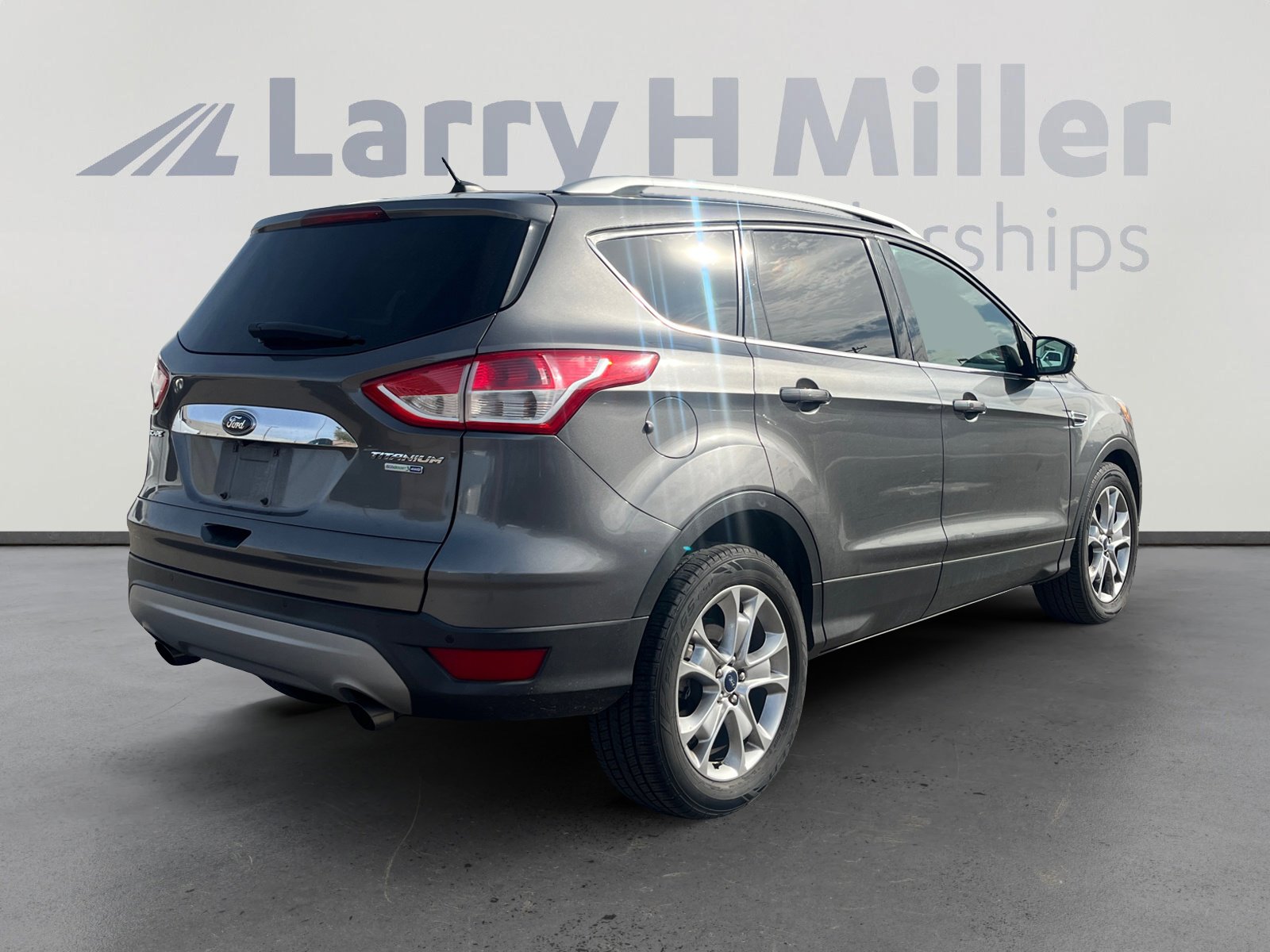 Used 2014 Ford Escape Titanium w/ Equipment Group 401A image 5