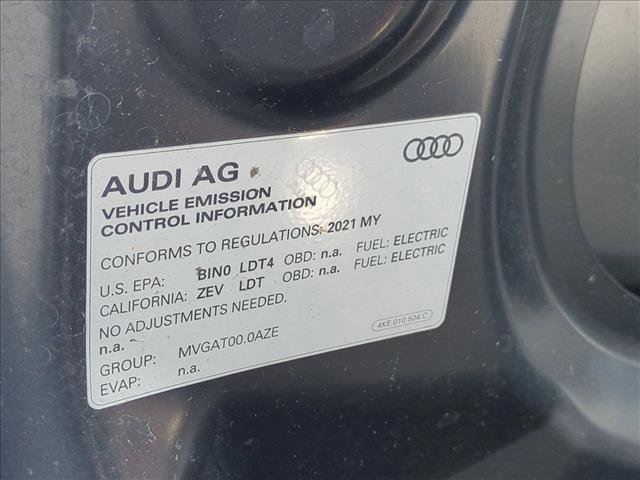 Used 2021 Audi e-tron Premium Plus w/ Premium Plus Package AWD/4WD image 27