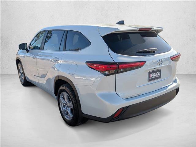 Used 2023 Toyota Highlander L image 7