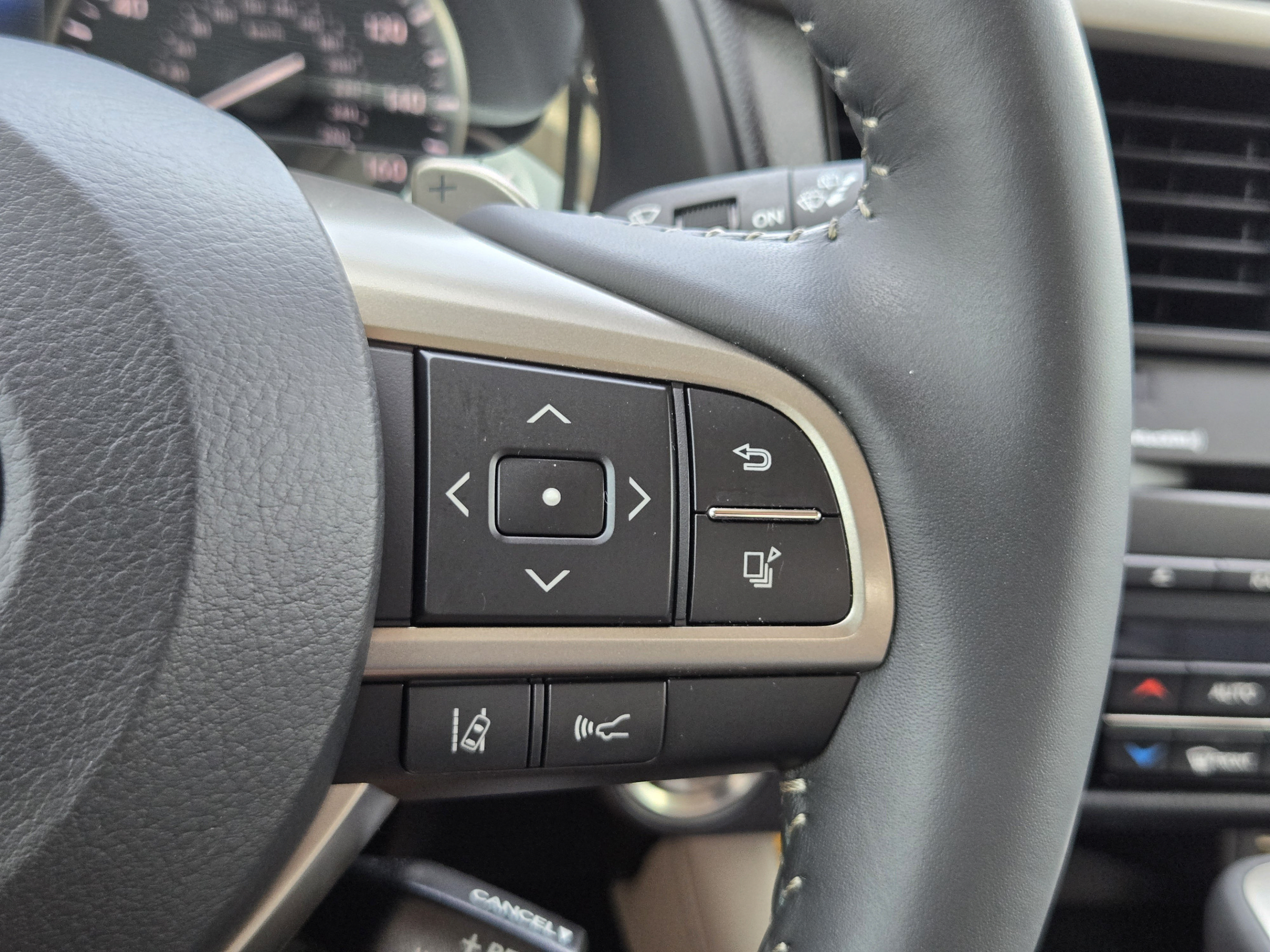 Certified 2022 Lexus RX 350 FWD w/ Premium Package image 22