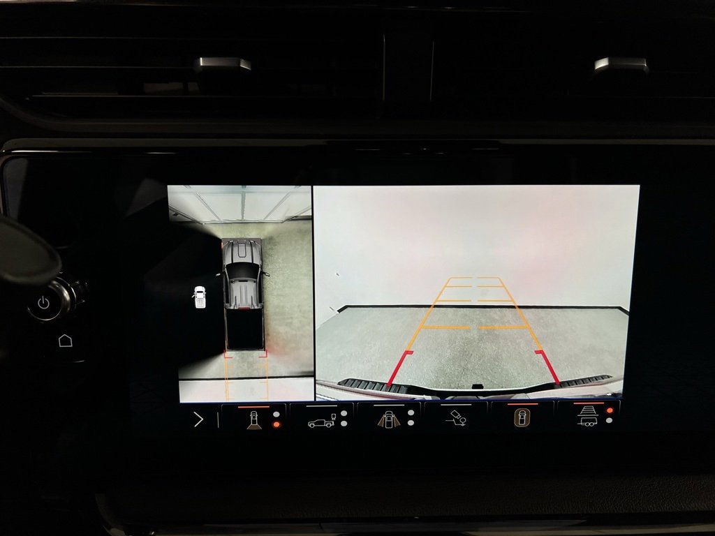 Used 2024 GMC Sierra 2500 AT4 w/ Technology Package image 41