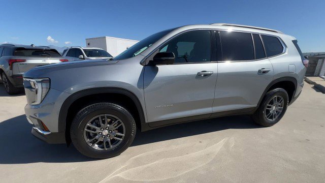 Used 2025 GMC Acadia Elevation image 4