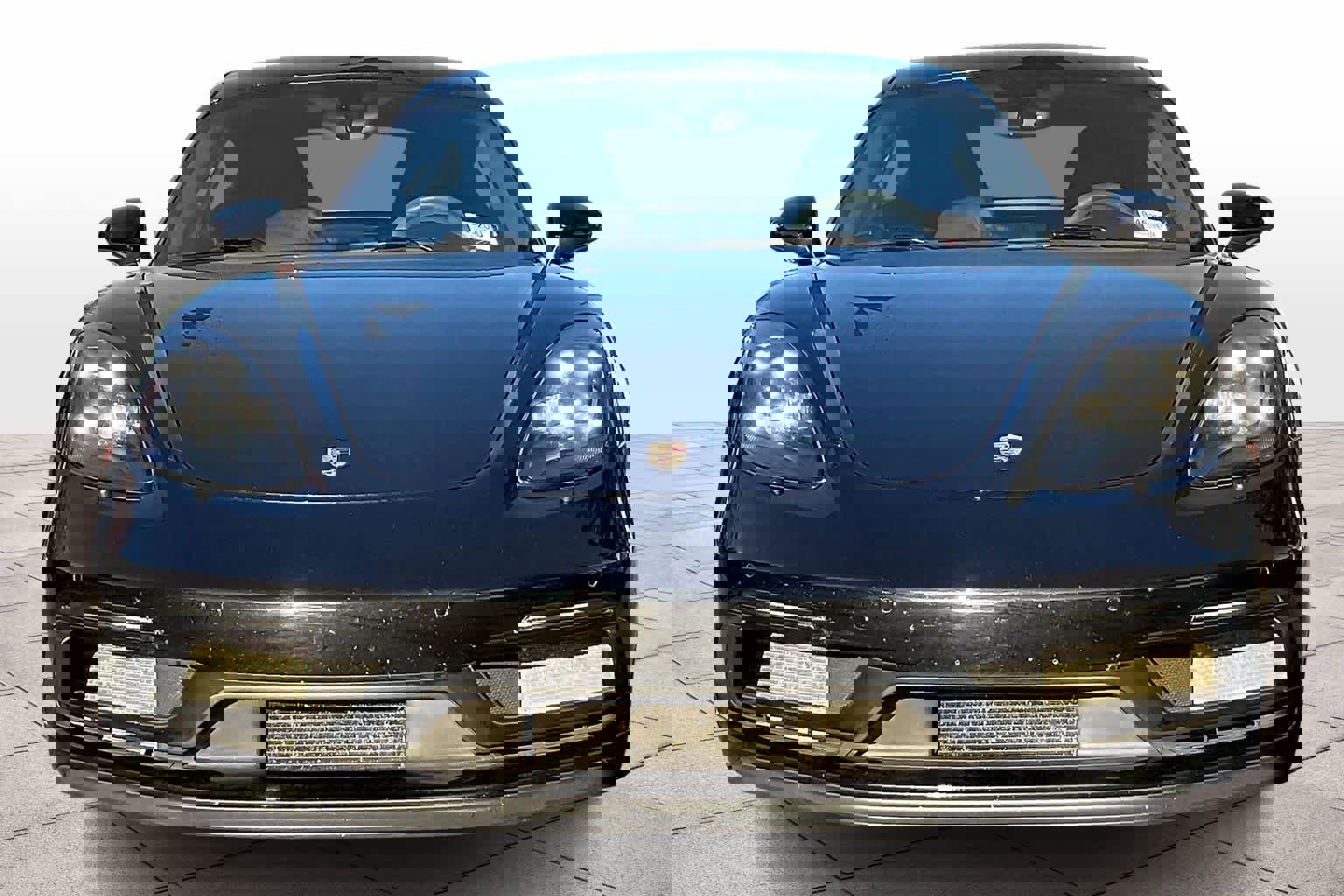 Used 2019 Porsche 718 Cayman GTS image 3