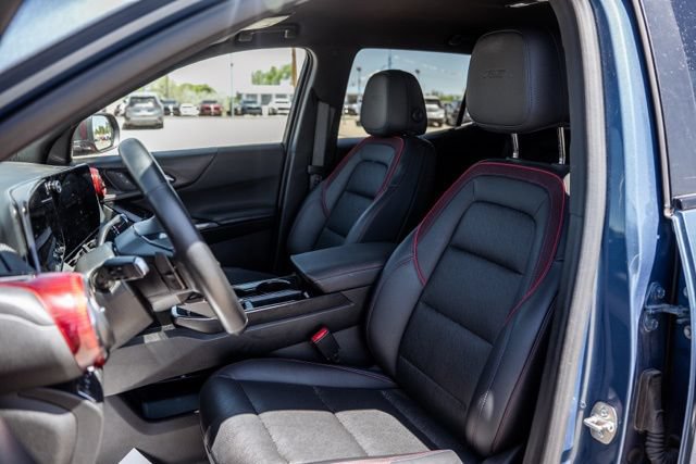Used 2025 Chevrolet Equinox RS AWD/4WD image 24