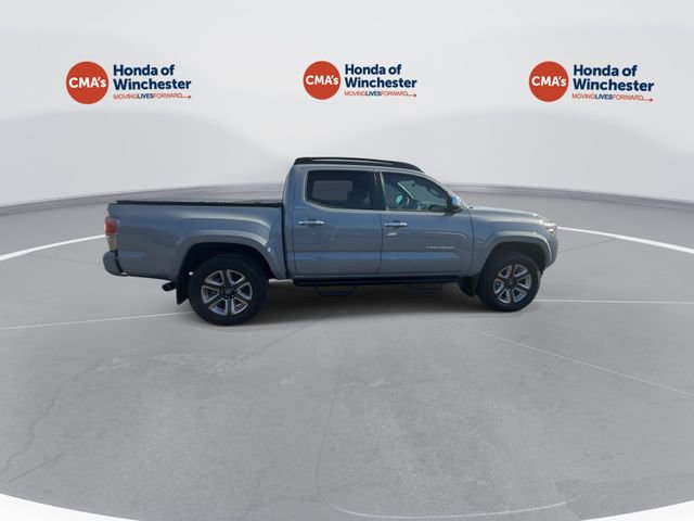 Used 2018 Toyota Tacoma Limited image 11