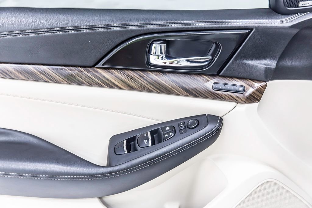 Used 2018 Nissan Maxima Platinum image 27