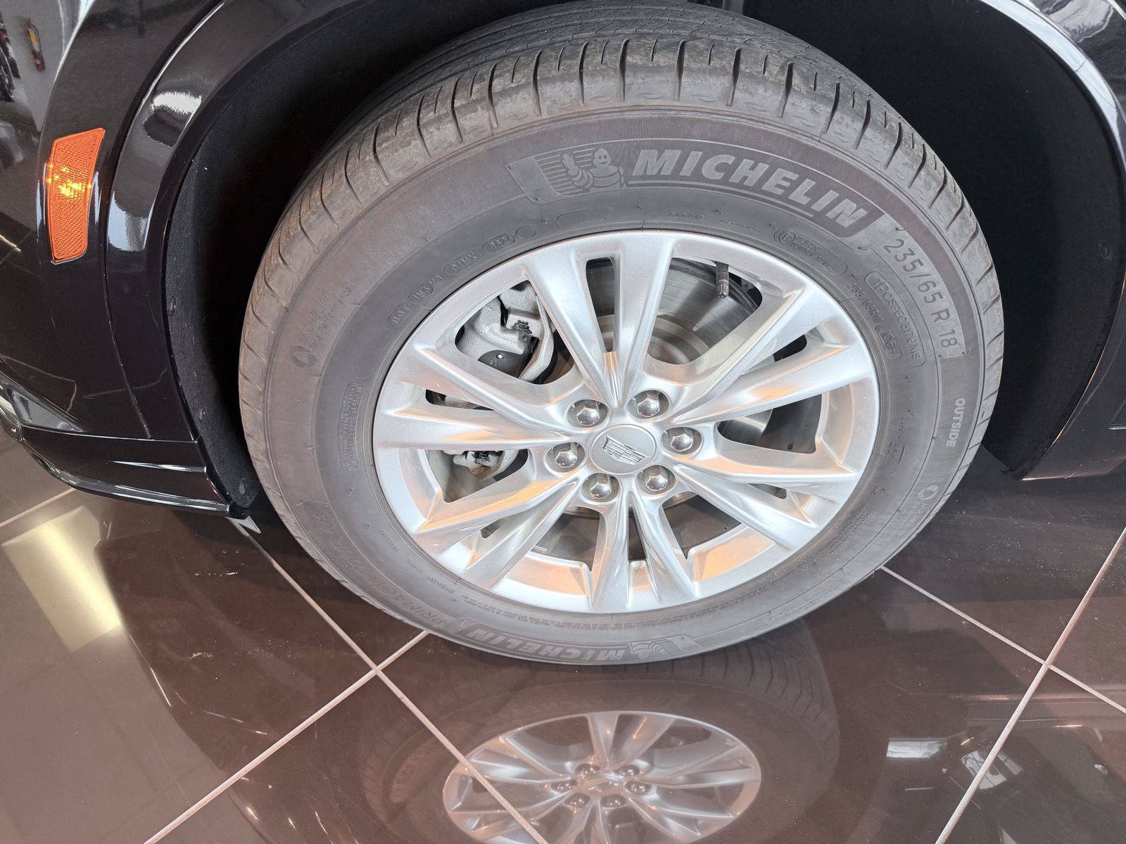 Used 2024 Cadillac XT6 Luxury w/ LPO, Floor Liner Package AWD/4WD image 49