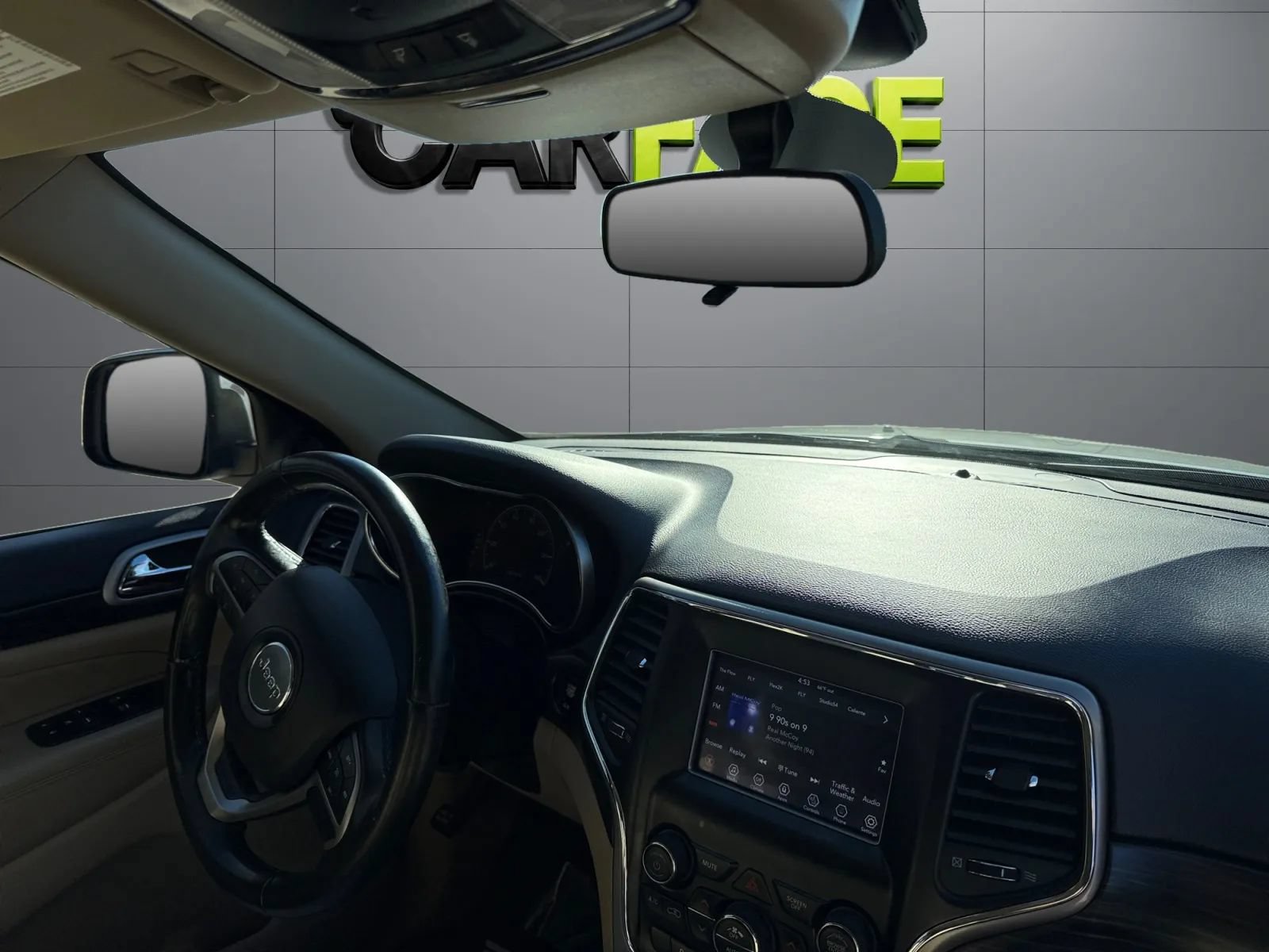 Used 2019 Jeep Grand Cherokee Laredo AWD/4WD image 23