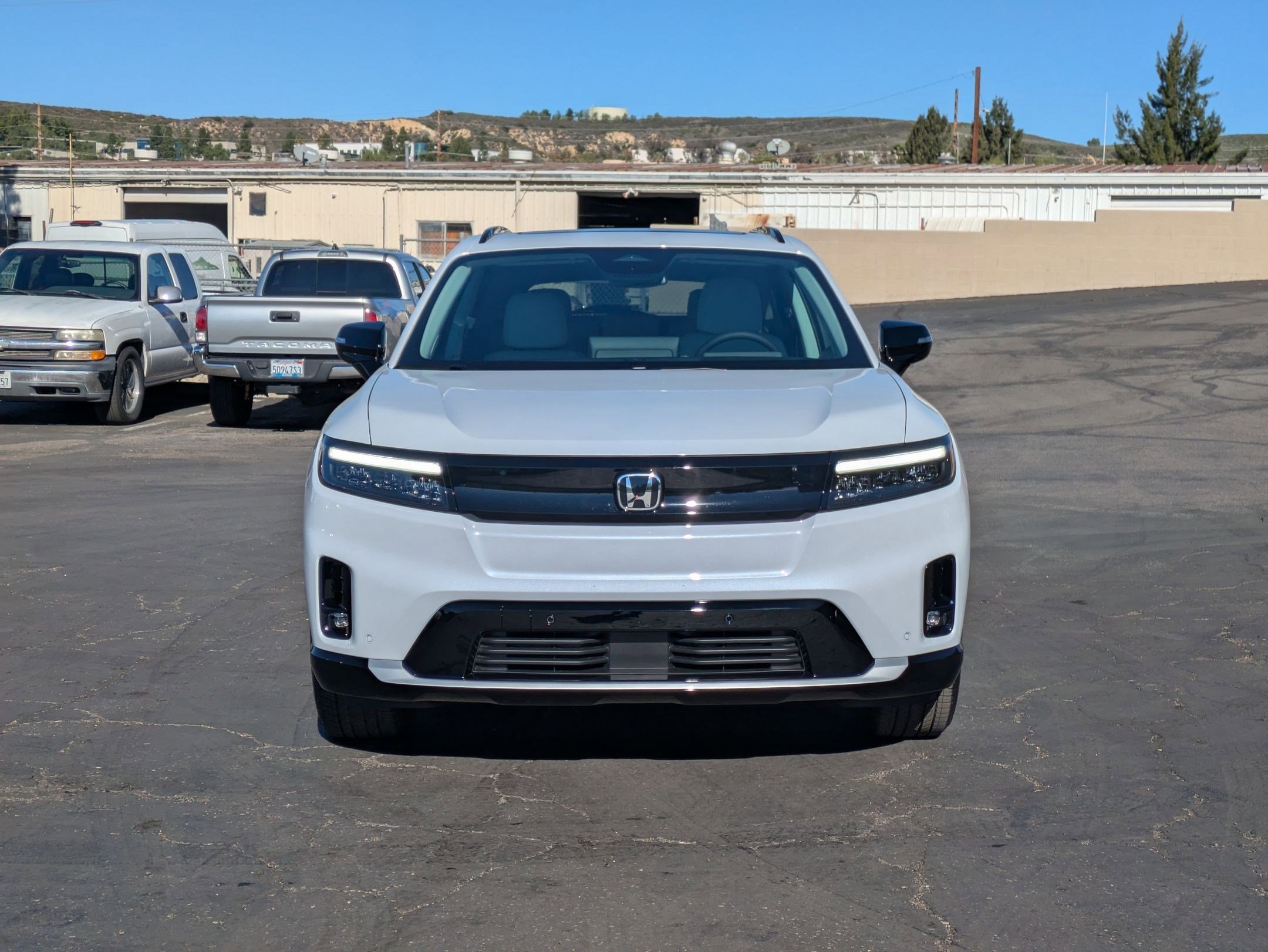 New 2026 Honda Prologue Touring image 2