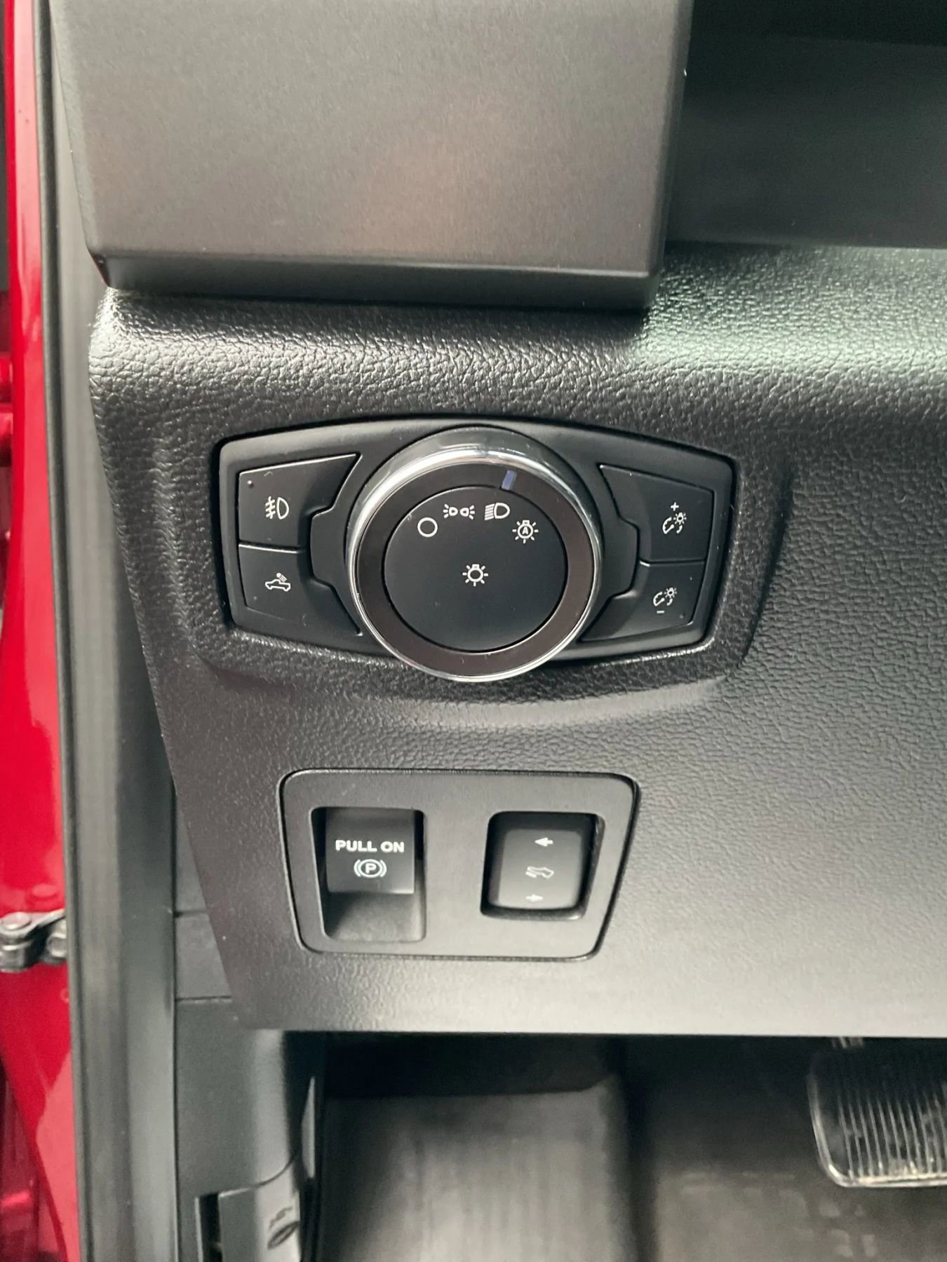 Used 2019 Ford F150 XLT w/ Equipment Group 302A Luxury image 33