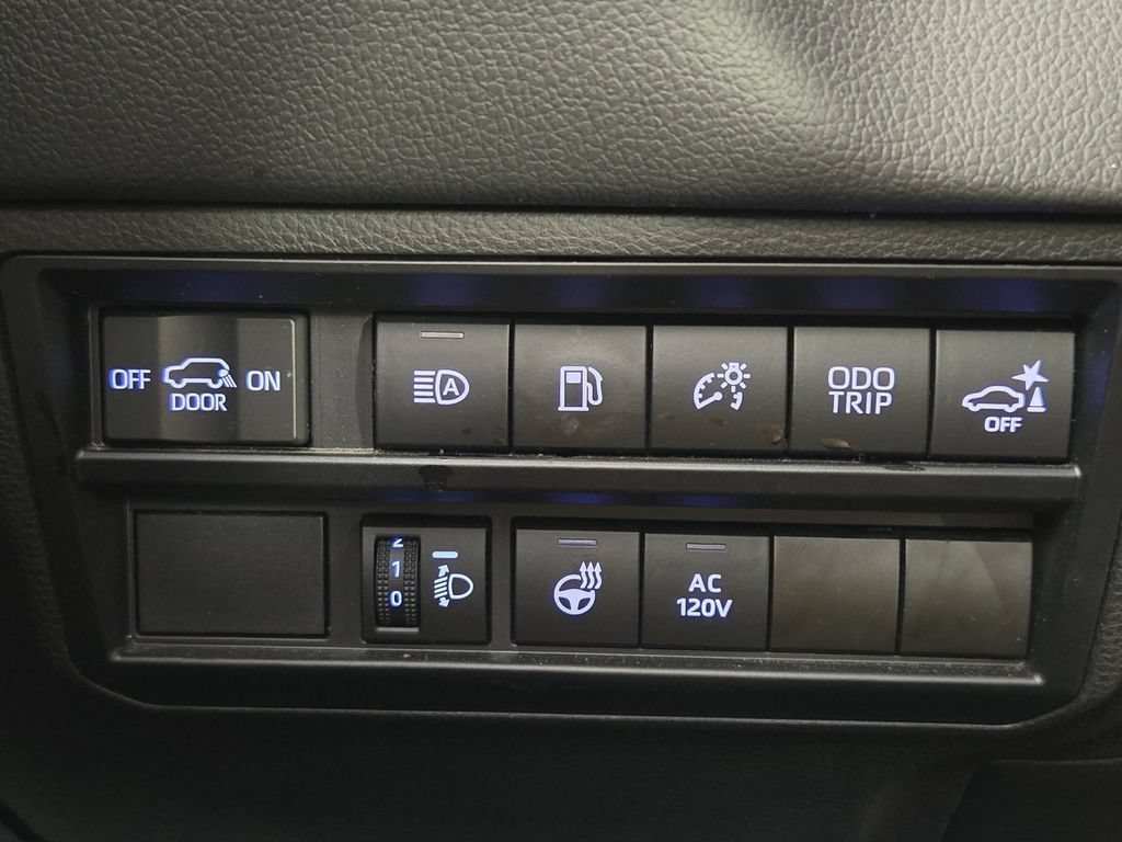 Used 2023 Toyota Sequoia Limited AWD/4WD image 23