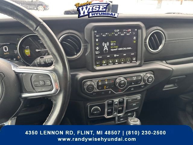 Used 2022 Jeep Wrangler Unlimited Sahara w/ Cold Weather Group image 19