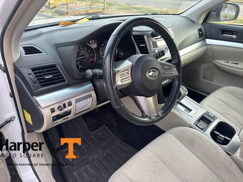 Used 2011 Subaru Outback 2.5i Premium image 14