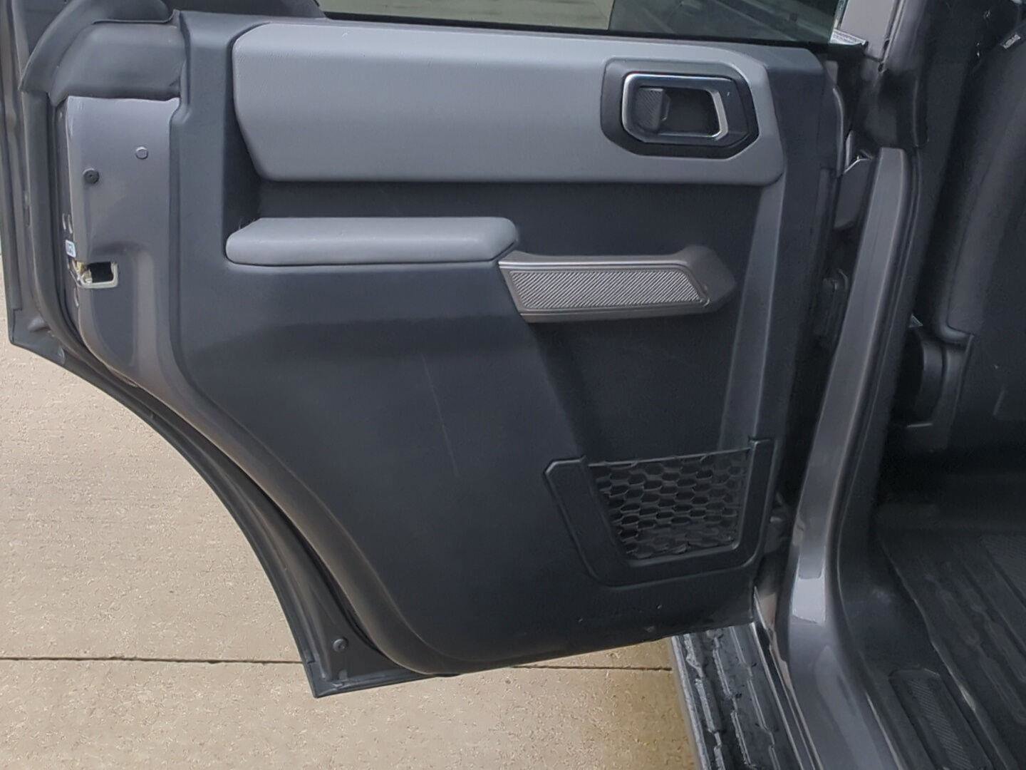 Used 2022 Ford Bronco Black Diamond image 26