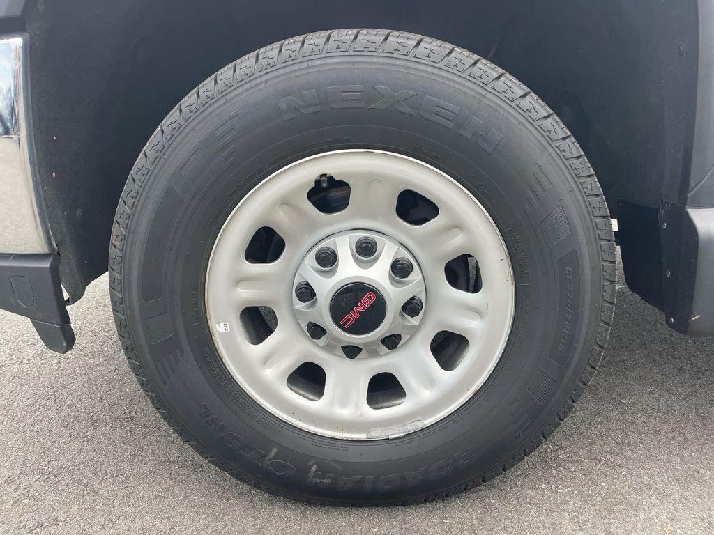 Used 2023 GMC Sierra 2500 SLE w/ SLE Convenience Package image 32