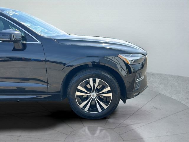 Used 2023 Volvo XC60 B5 Core image 30
