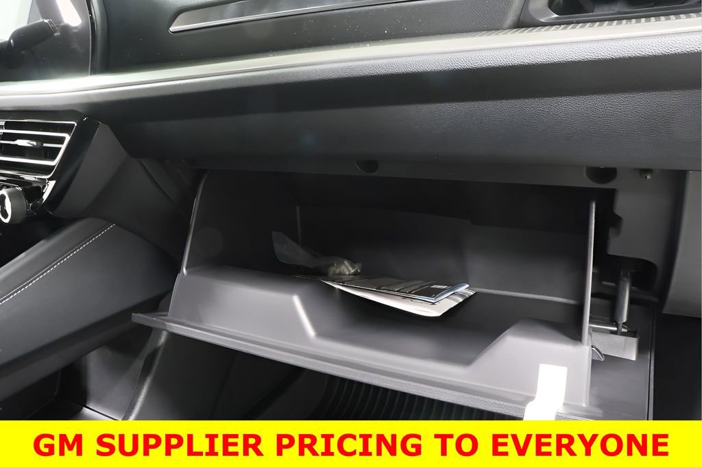 New 2026 Chevrolet Traverse LT w/ Sun and Wheel Package image 33