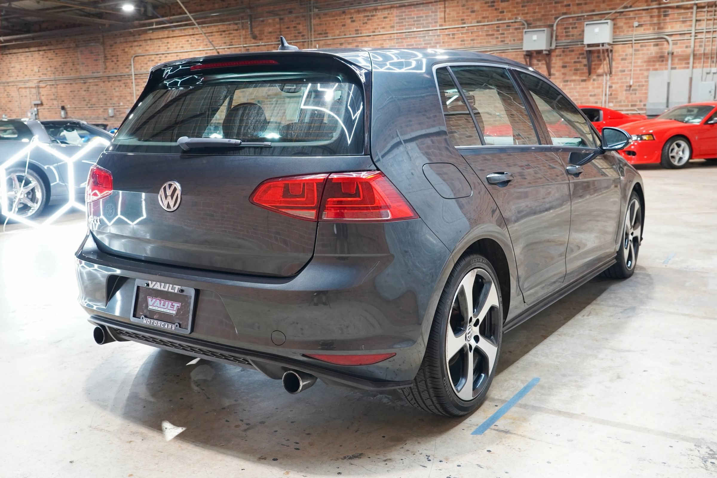 Used 2017 Volkswagen GTI S FWD image 11