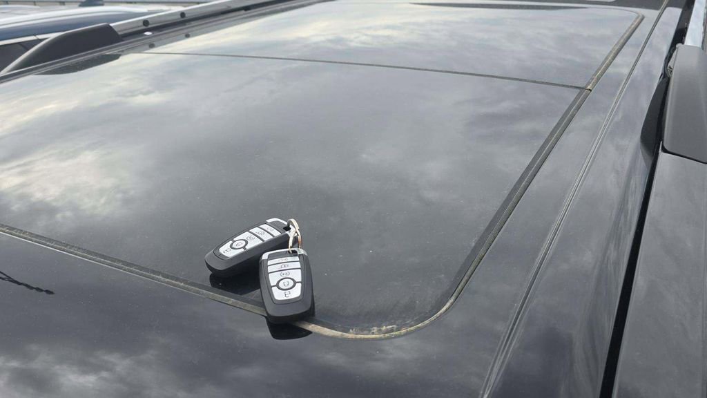 Used 2023 Ford Expedition Limited image 26