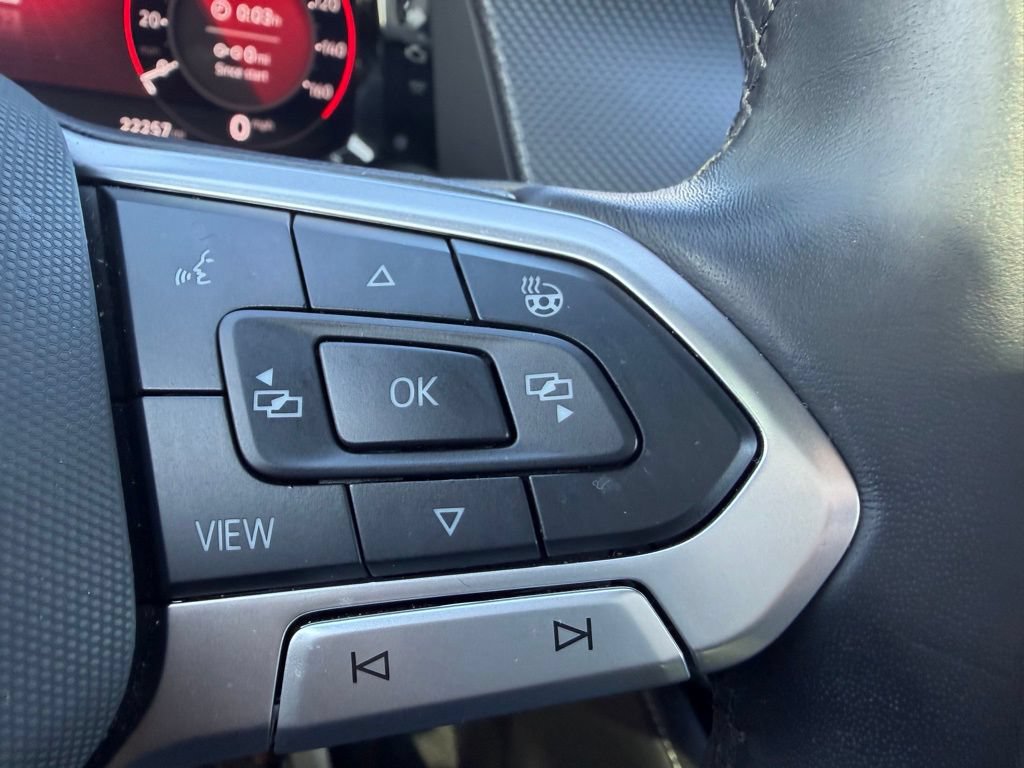 Used 2025 Volkswagen Atlas Cross Sport SEL Premium R-Line AWD/4WD image 47