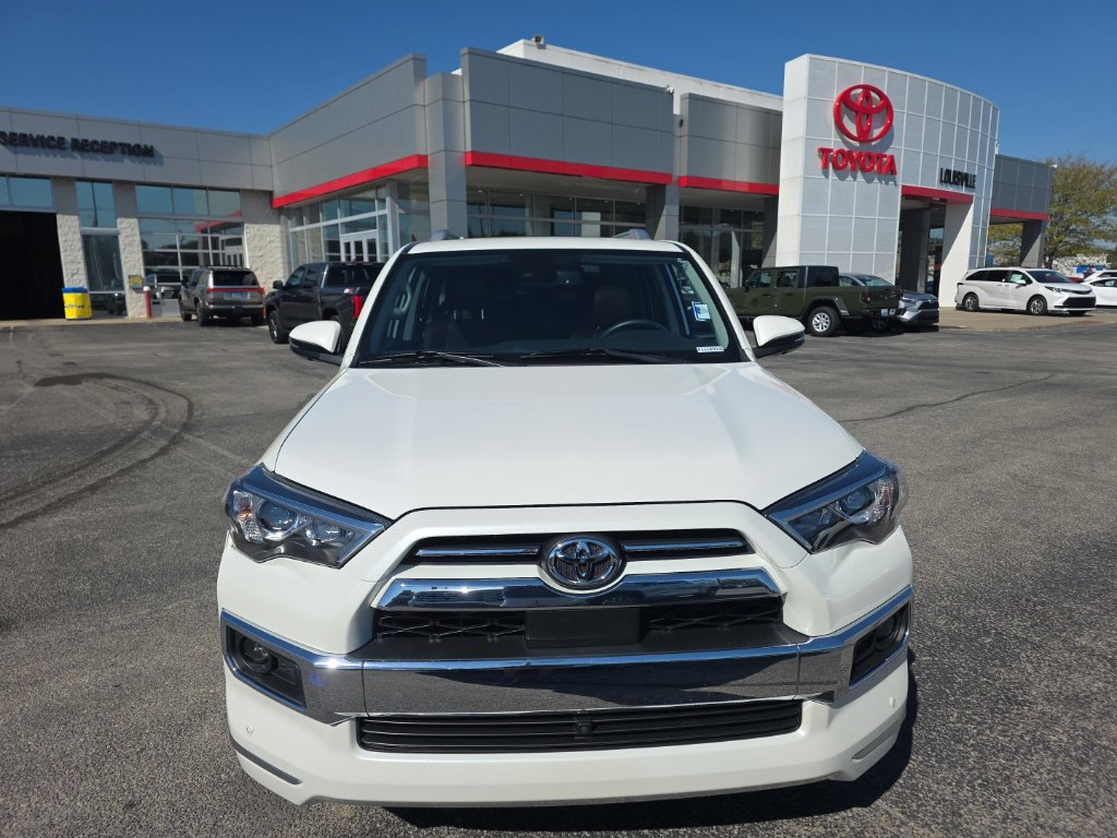 Certified 2022 Toyota 4Runner Limited AWD/4WD image 3